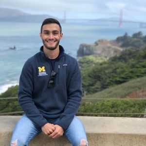 Meet your Posher, Vince